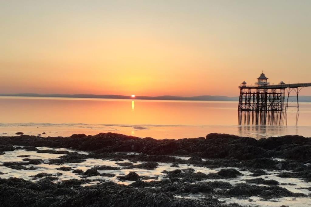 Characterful Cottage Near The Sea, Beach, Pier & Shops Weston-super-Mare Zewnętrze zdjęcie